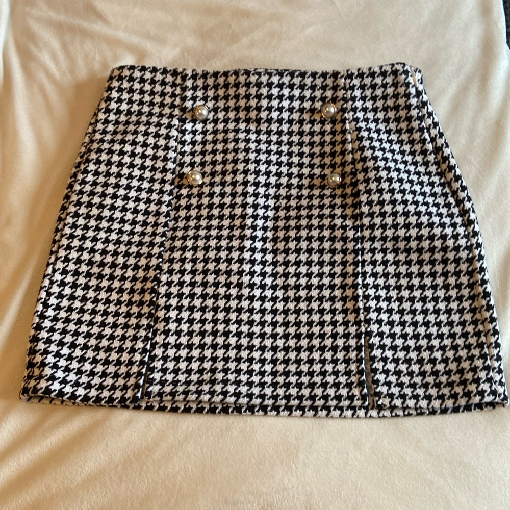 FOREVER 21 Houndstooth Skirt